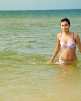 Fem Joy - 01-adrienne-paradise-femjoy_114651_001