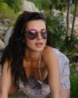 Zishy - 04-jasmine-jazz-on-kong-island-004