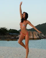 Zishy - 34-jasmine-jazz-on-kong-island-034