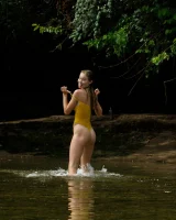 Zishy - 01-full_001_1447392548095440