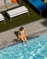 Zishy - 07-full_007_120726141520