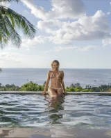 Mpl Studios - 32-cara-mell-tropical-impression-0033